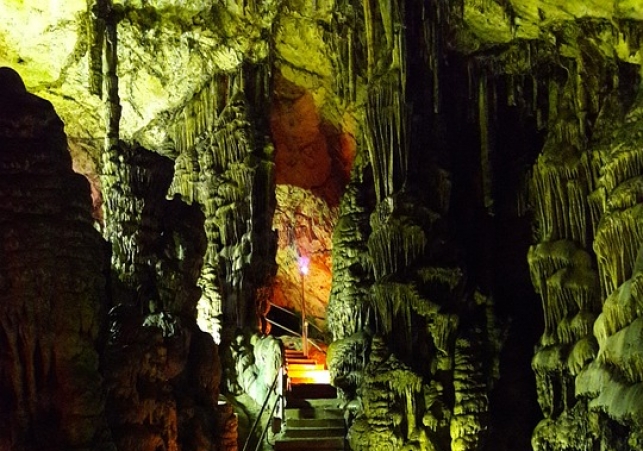 Jaskinia Diktaean w Agios Nikolao